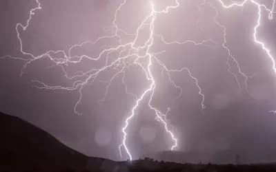 Between Shadows and Breakthroughs: The Transformative Energy of November 2025